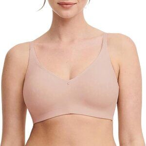 **Chantelle** Women's Comfort Chic Back Smoothing Wireless Bra